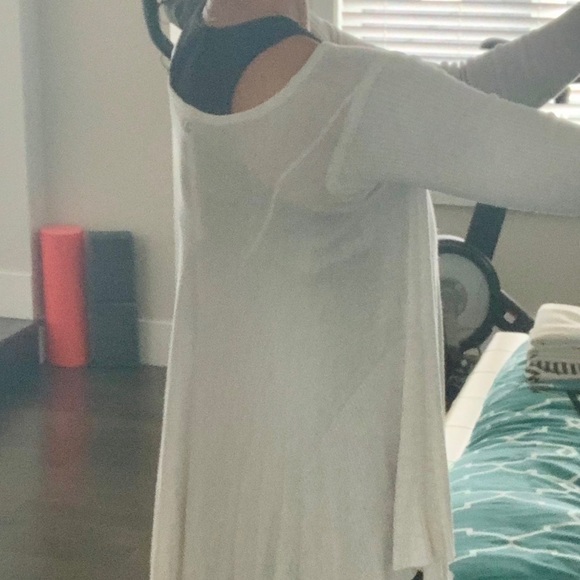 Exclusive Lululemon Sweater/Cover-Up: Size 2 - Picture 3 of 8